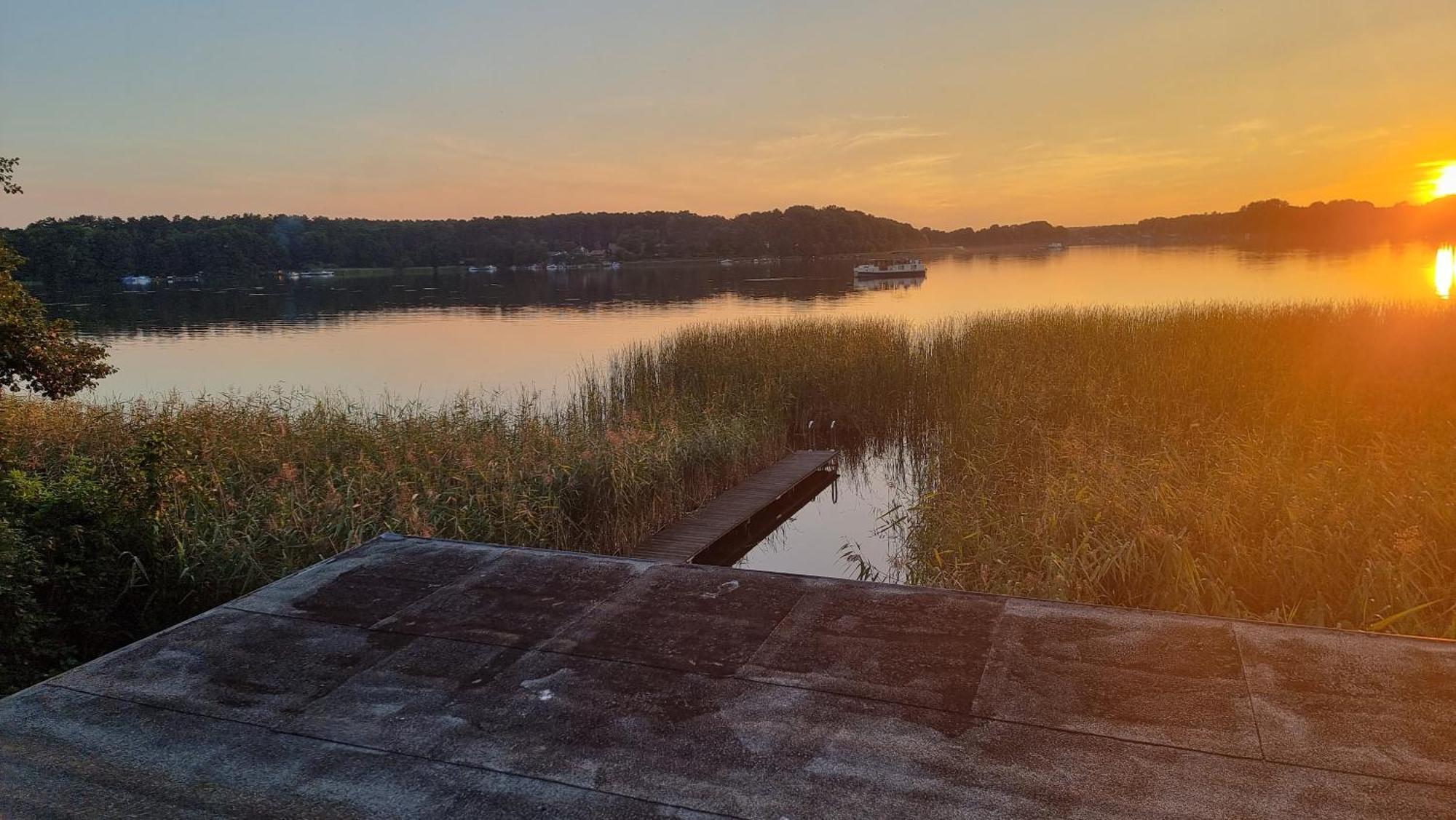 Mecklenburgische Seenplatte - Fh Mit Optionalem Steg Und Ruderboot Grosszerlang 외부 사진